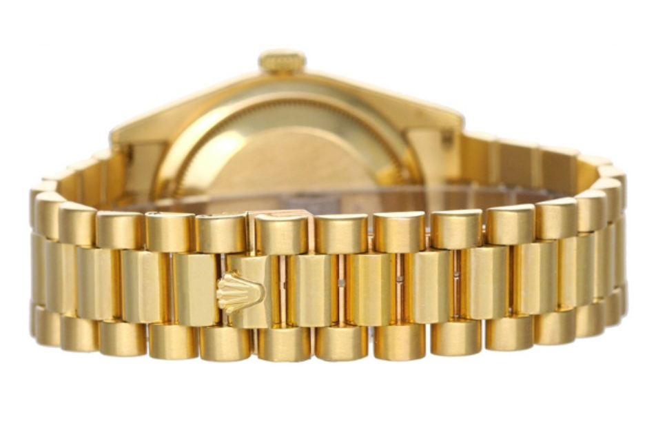 ケムロック 18238 Silver Dial – Rocks On Clocks